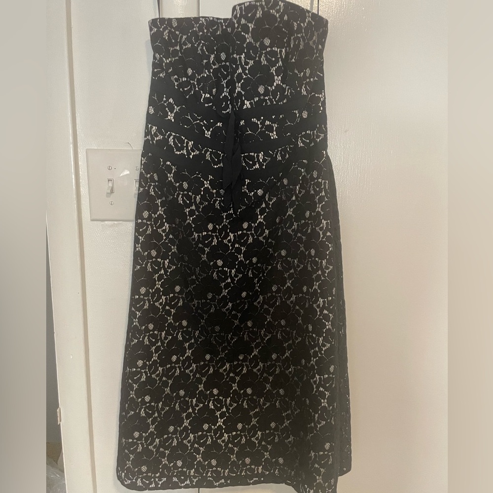 White House Black market, strapless, size 2
